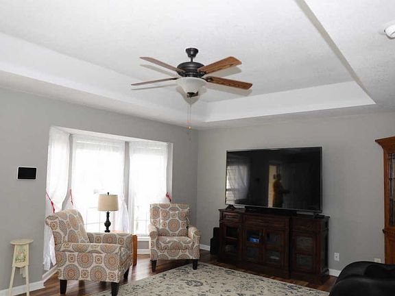 3rd image of 3826 Marla Cir