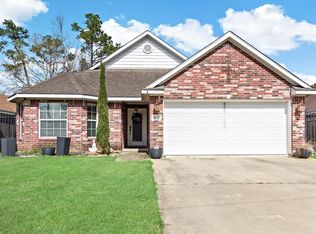 5070 McAnelly Dr, Beaumont, TX 77708