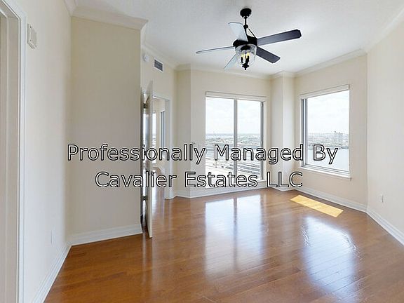 5th image of 449 S 12th St Unit 1703
