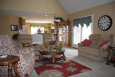 3rd image of 8846 Mallory Ct