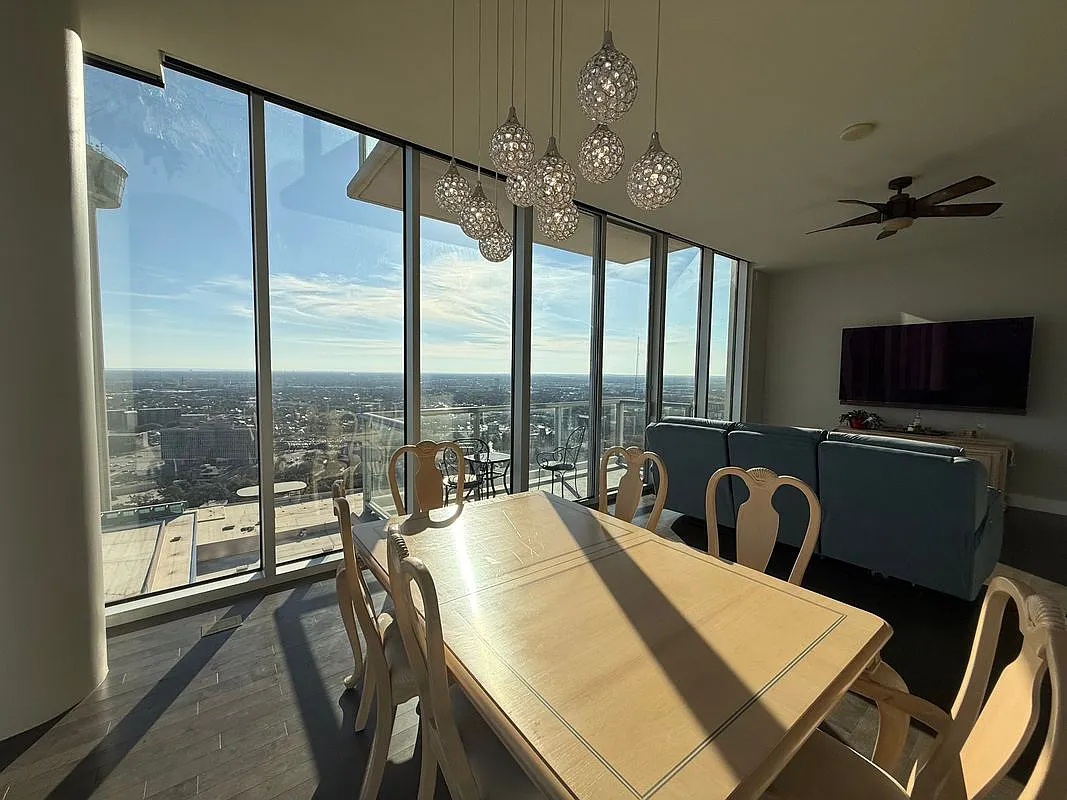 2 bed, 2.0 bath, 1535 sqft, $4,400 — Photo 3