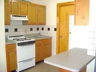 Rented by Elinor Taasa, LREB