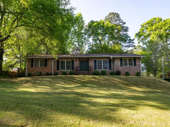 524 W Fairview St, Troy, AL 36081