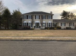 2528 Chalet Dr, Wall Township, NJ