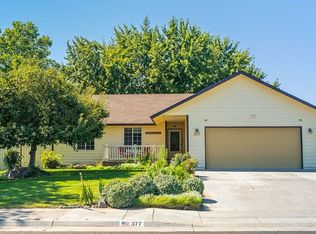 377 NW 10th St, Hermiston, OR 97838