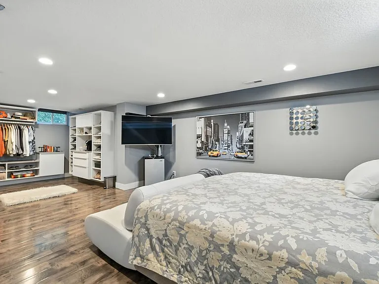 2407 E Mill Plain Blvd — Photo 17