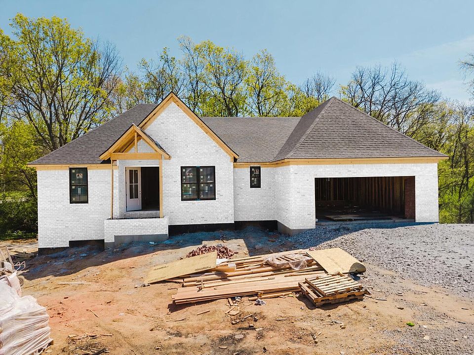 1st image of 101 Tiffany Ct