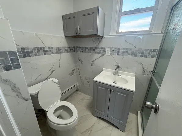 375 Kennedy Boulevard image 9 of 17