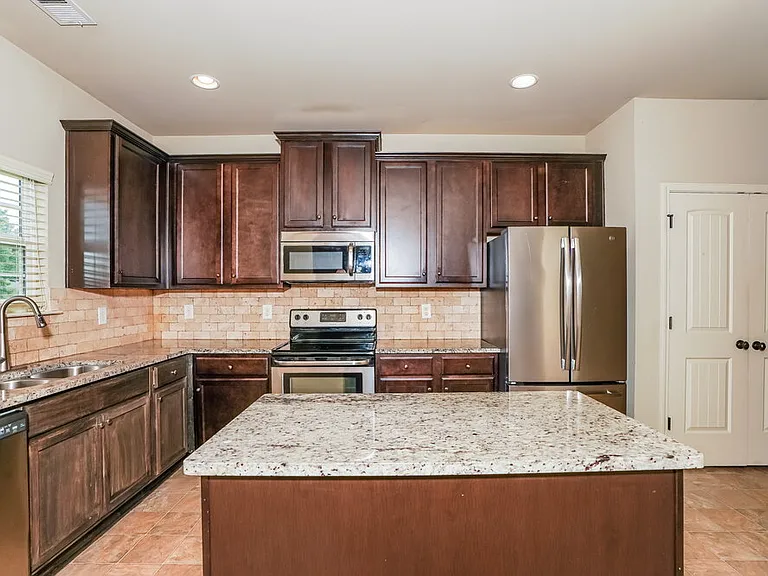 1225 Nottley Dr — Photo 8