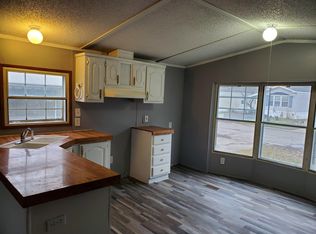 242 Massachusetts Ave, Elyria, OH 44035