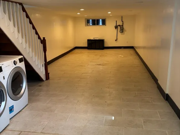 2939 E Monument St #1, Baltimore, MD 21205