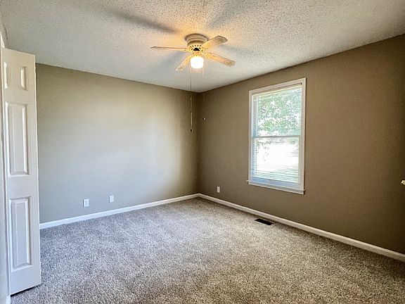 3rd image of 1081 Princeton Ct
