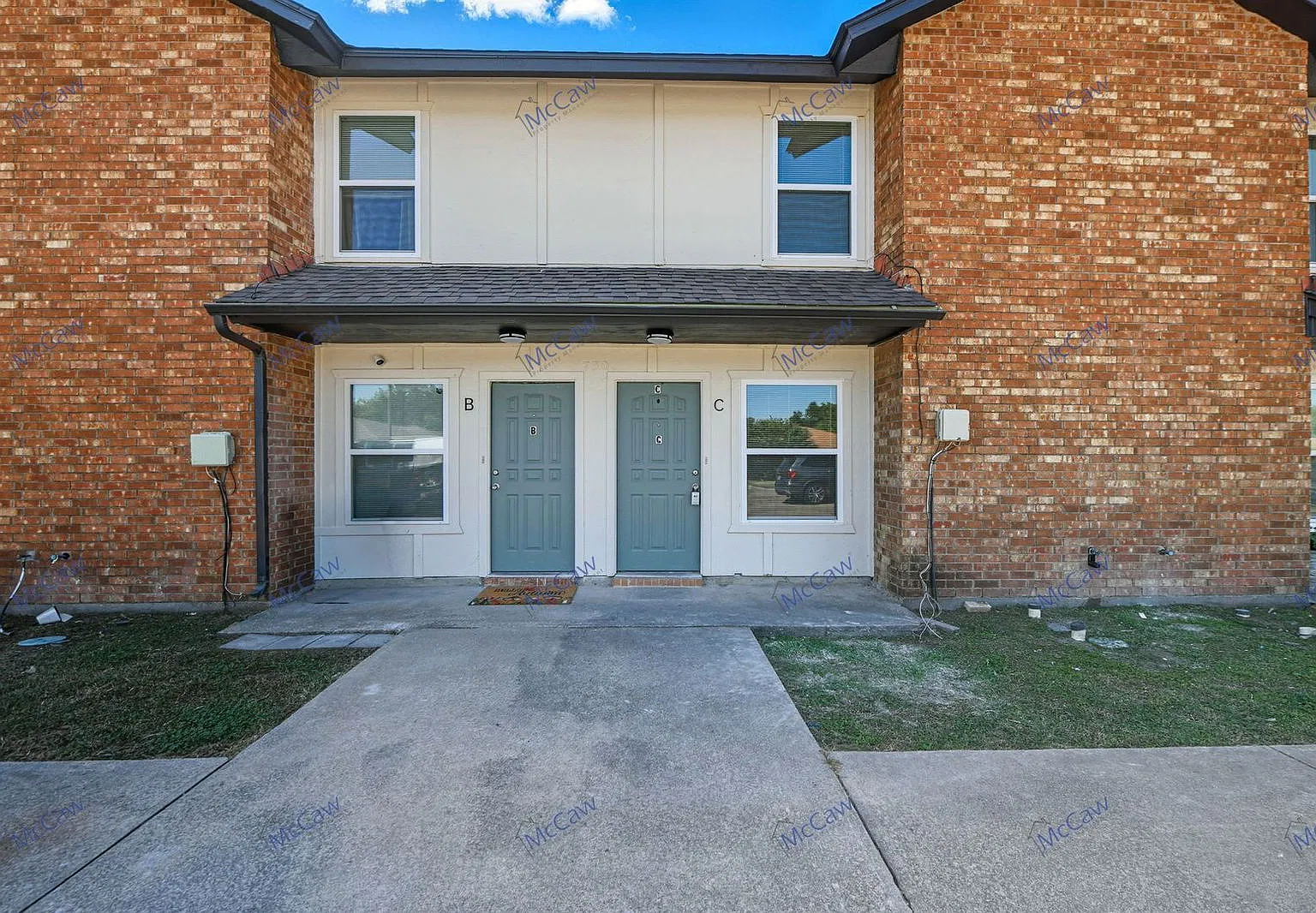 2 bed, 1.5 bath, 970 sqft, $1,595 — Photo 3