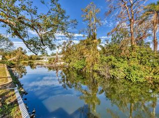 2961 Homasassa Rd, Sarasota, FL 34239