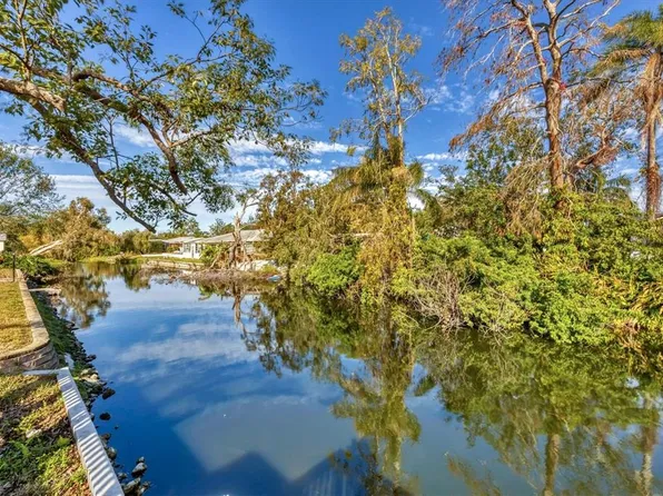 2961 Homasassa Rd, Sarasota, FL 34239