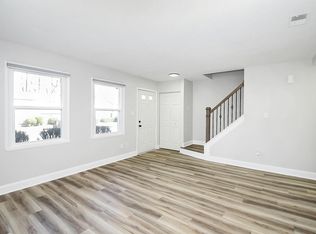 1524 Waybridge Ln, Charlotte, NC 28210