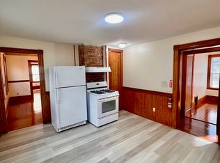 22 Temple St #2, Somerville, MA 02145
