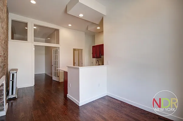 Rented by Next Door Realty NYC | media 39
