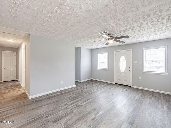 5th image of 36 Marlow Dr
