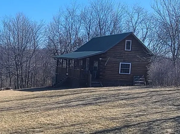 30503 Buck Creek Rd, Davenport, IA 52049