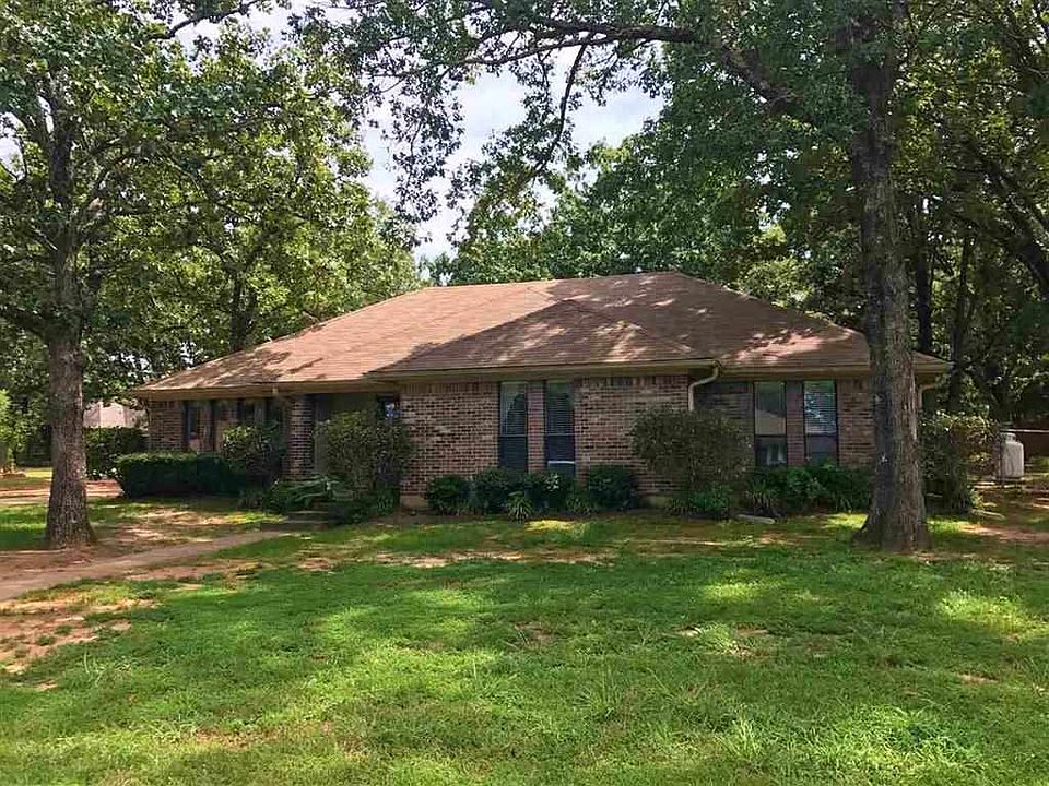 1st image of 4420 Wood Creek Dr