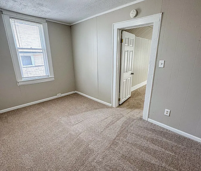 1121 Broadway Ave NW #2 — Photo 17