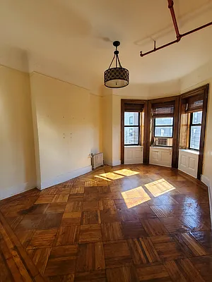 Rented by Sharpstone Realty LLC | media 2