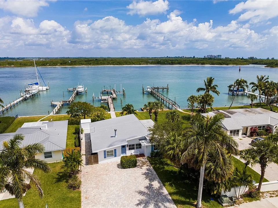 1604 Seaway Dr