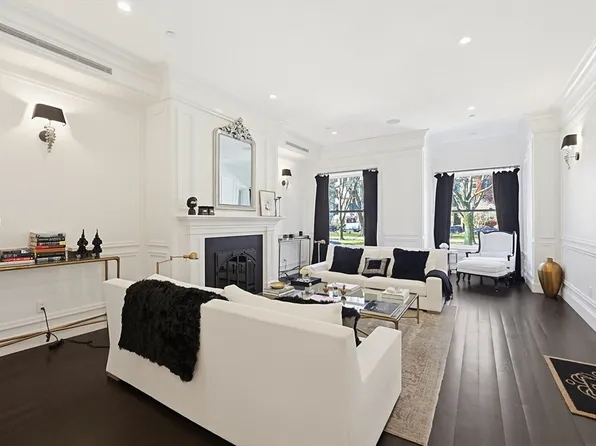 212 Commonwealth Ave APT 1, Boston, MA 02116