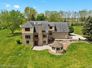 4359 Milford Ponds Ln S, Milford, MI