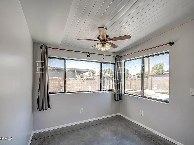 1612 E Gaylon Dr — Photo 33