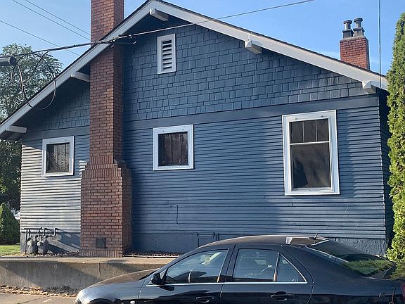 3rd image of 212 N 16th Ave