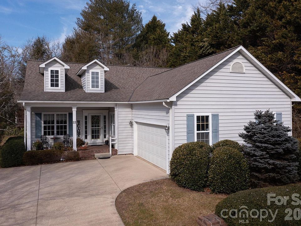 1st image of 22 Cambridge Dr
