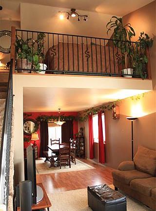 5th image of 104 N 10th St