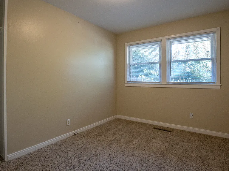 3100 Furman Blvd — Photo 29