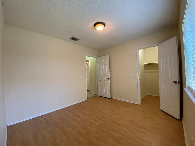 1903 Balsam Way — Photo 16