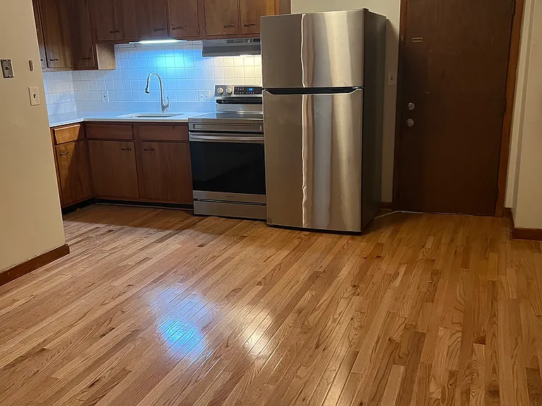 11 Bowles Ave #3 — Photo 1