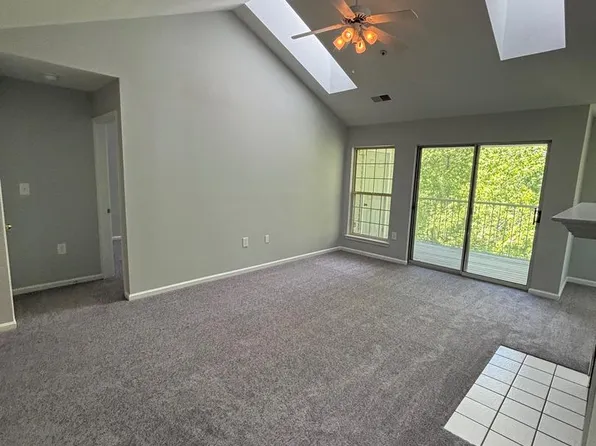 4409 Silverbrook Ln #304, Owings Mills, MD 21117
