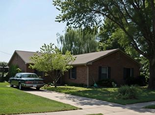 100 Robert Rd, Nicholasville, KY 40356