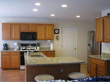 2nd image of 154 Stagecoach Cir