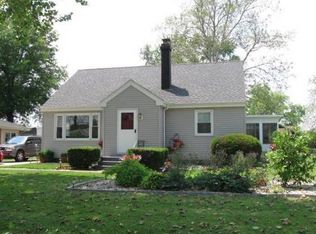 3931 S Paramount Rd, Bartonville, IL 61607