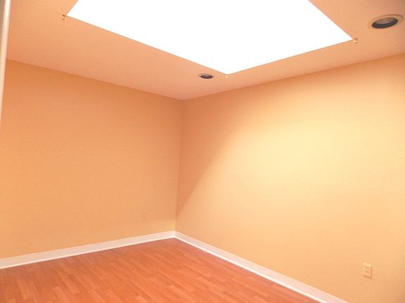 4th image of 10 Weston Ave APT 421