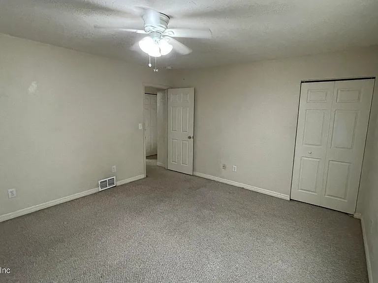 4420 Carter Rd #12 — Photo 10