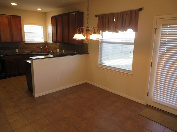 4th image of 2124 Callingwood Dr