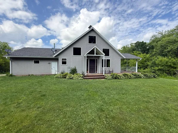 7557 Lee Rd, Lodi, WI 53555