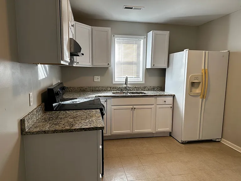1701 Springdale Rd #C — Photo 5
