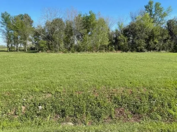 209 Le Belle Maison Dr, Raceland, LA 70394