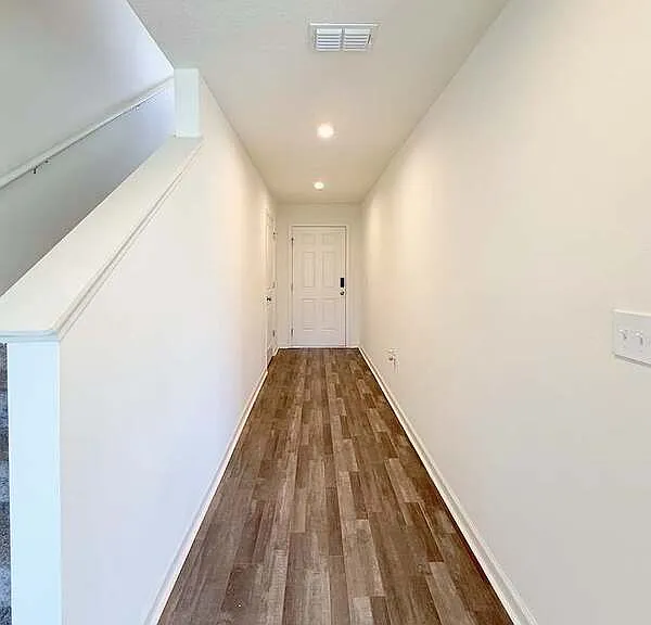 2068 Kentucky Rd — Photo 9