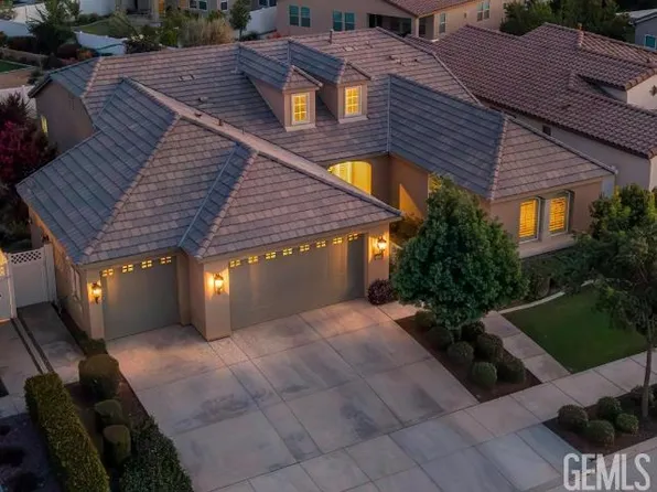 14309 Harborough Dr, Bakersfield, CA 93311