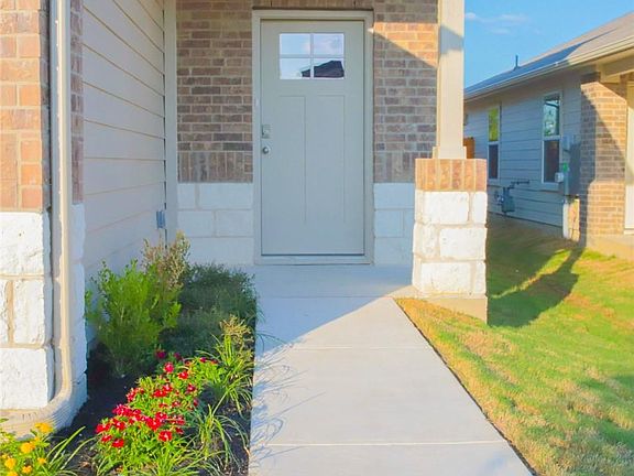 4th image of 14015 Macquarie Dr